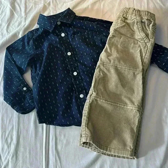 The Children's Place  - 2 piece toddler outfit/set. Size 2 - Picture 1 of 6